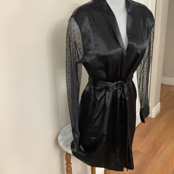 Black satin sexy robe S/M 34/35 bust - Picture 3 of 5
